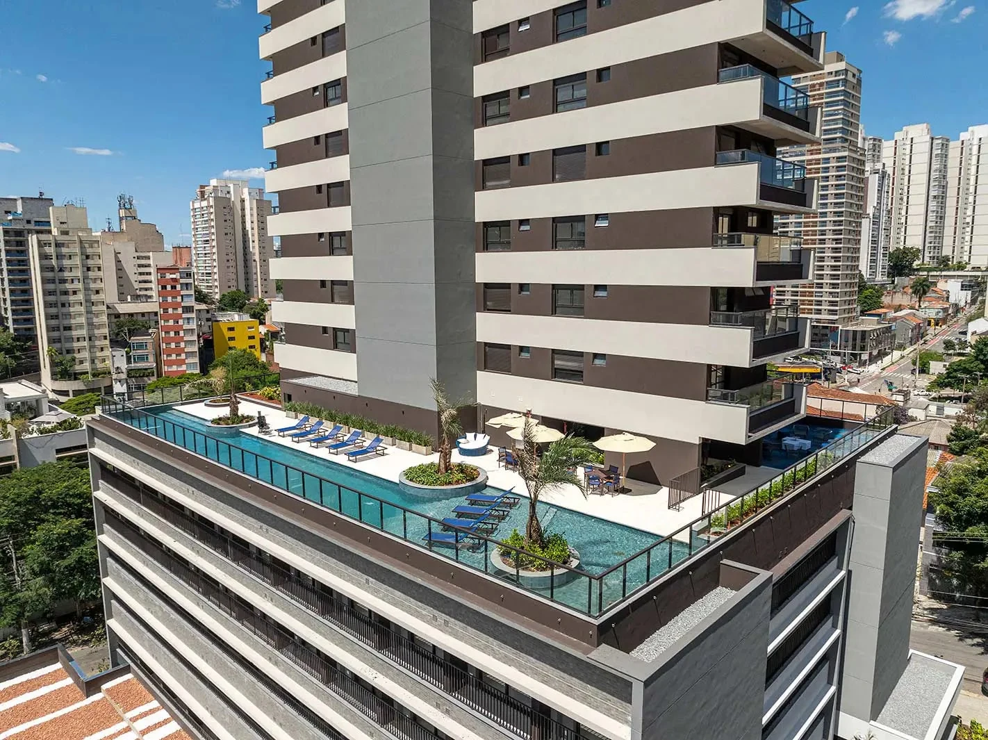 Fachada do Essential Perdizes